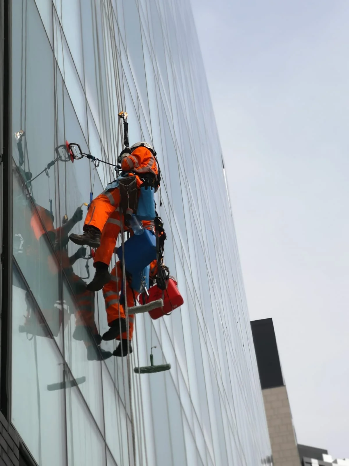 rope+access+window+cleaning+vertex+access+(2)